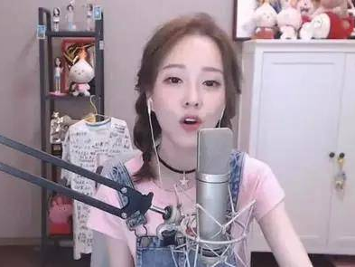 冯提莫传媒公司：开启娱乐产业新篇章